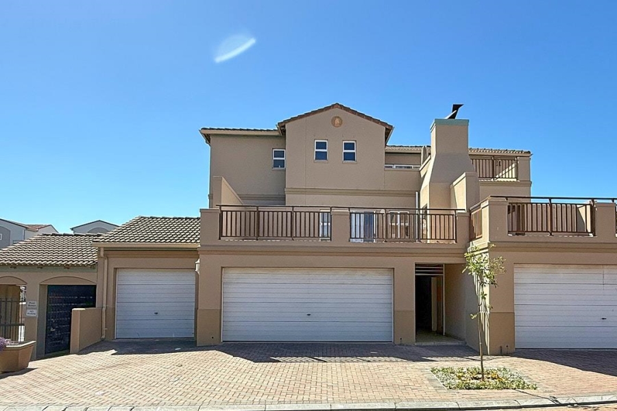 2 Bedroom Property for Sale in Royal Ascot Western Cape